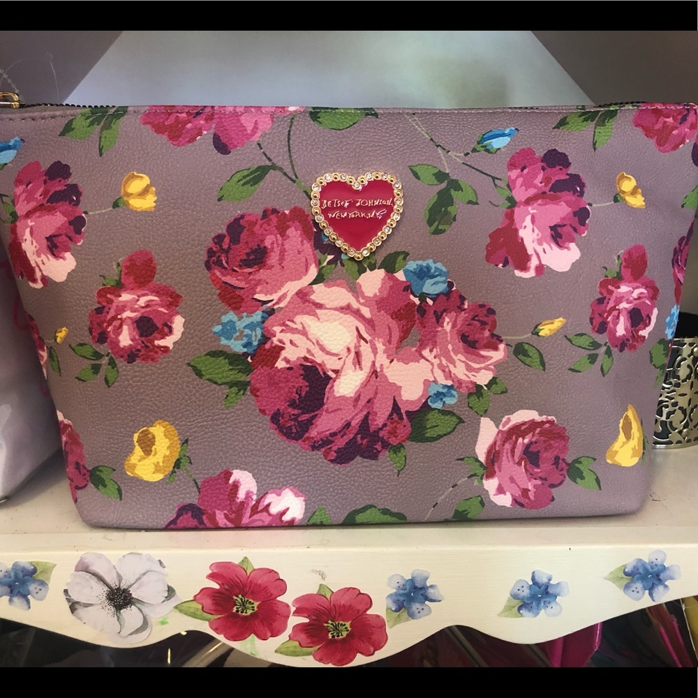Betsey Johnson new cosmetic case